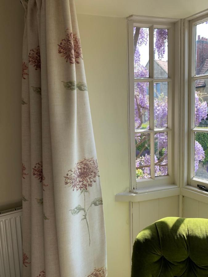 Wee Grange Apartment Bath Bagian luar foto